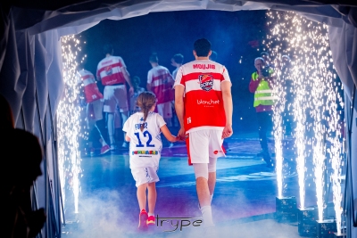 2024-04-09-20h23m30s-8999TRY_8999-009