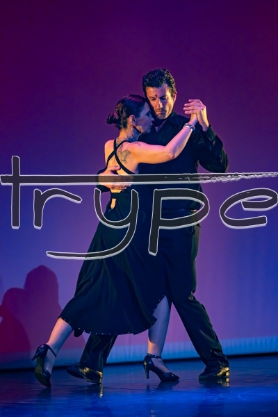 2024-06-21-Tango-argentin-22h30m07s-0445-TRY_1891-2-Avec-accentuation-Bruit