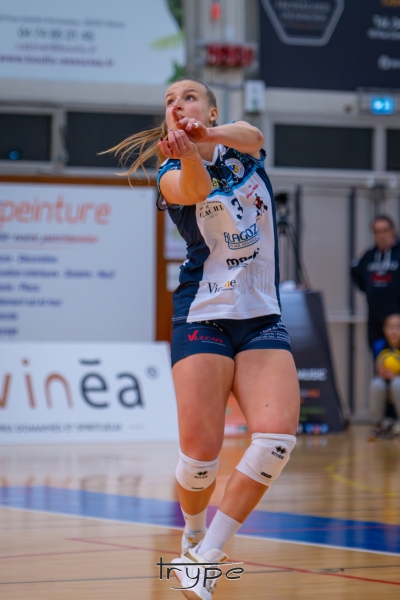 2024-11-30-21h52m01s-0027-TRY_3152-Avec-accentuation-Bruit